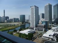 入居前の空室クリーニング作業中のお部屋からの風景　(横浜市神奈川区）